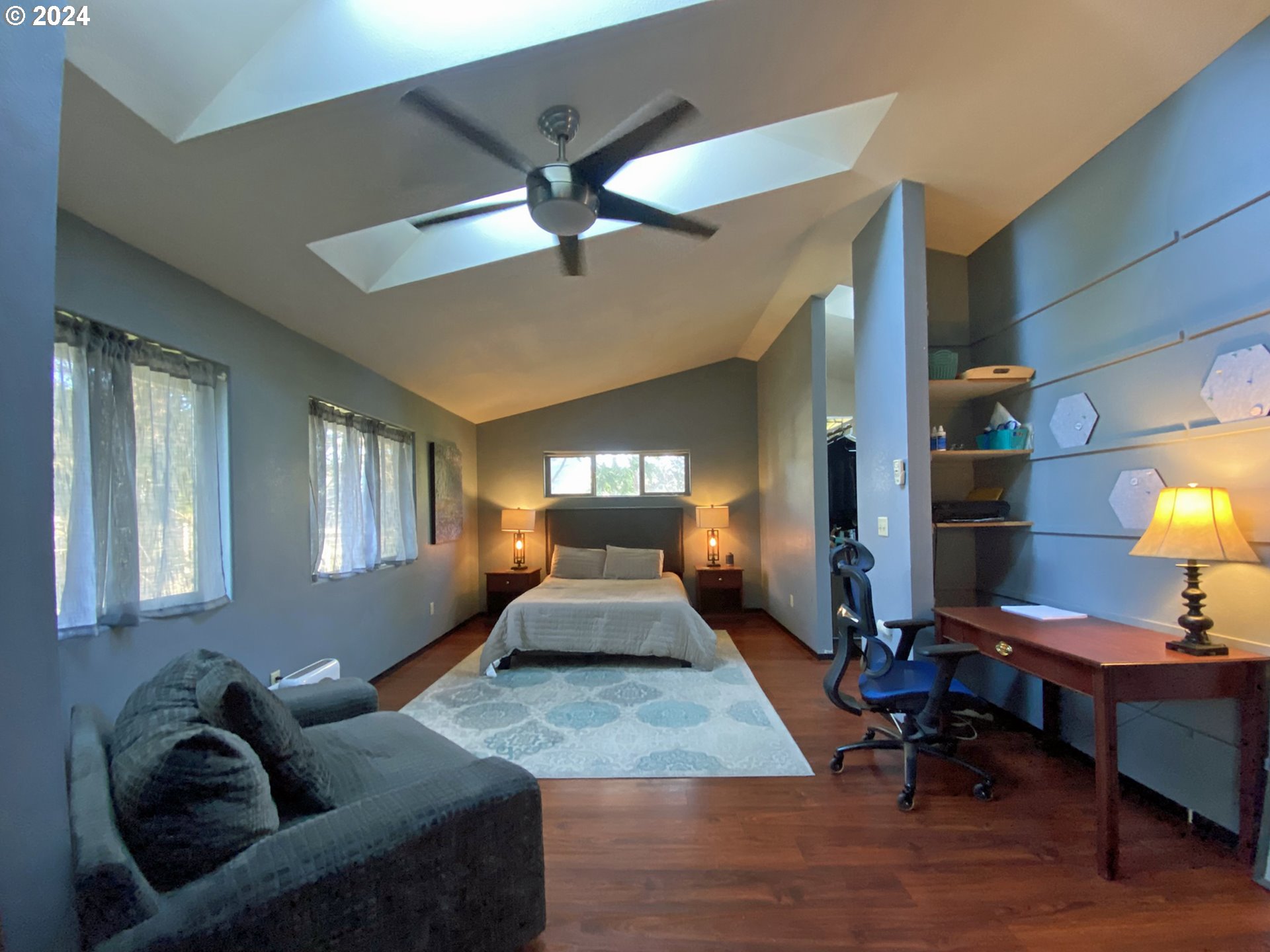 270 Allen Lane Brookings, OR 97415 - Photo 25 of 47 Owner's Suite Bedroom