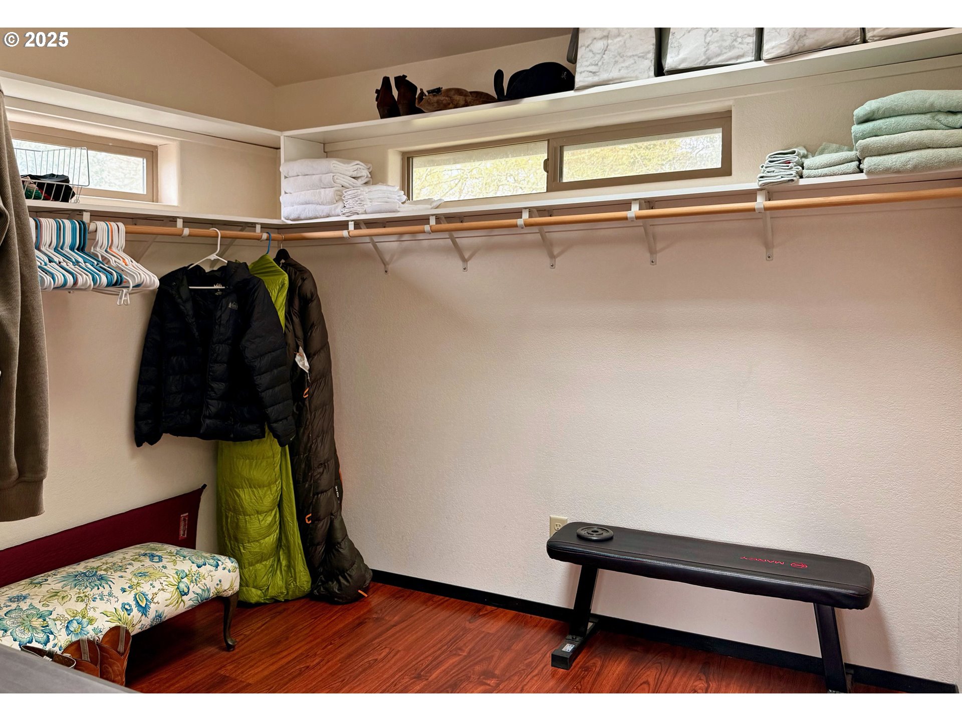 270 Allen Lane Brookings, OR 97415 - Photo 27 of 47 Bedroom, Primary