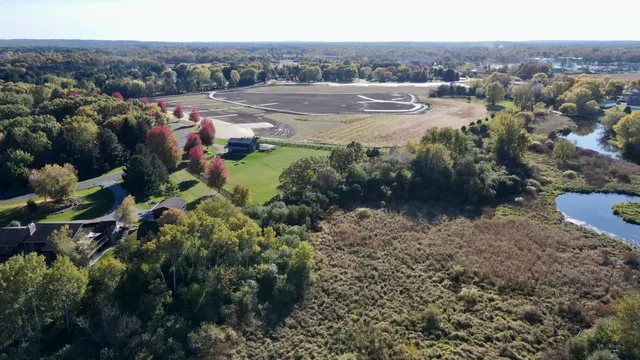 $225,000 | Lt8 South Wayfare Trail, Summit, WI 53066