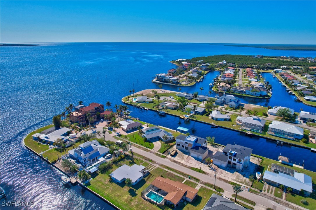 250 Bangsberg Road Southeast Port Charlotte, FL 33952 - Photo 41 of 50