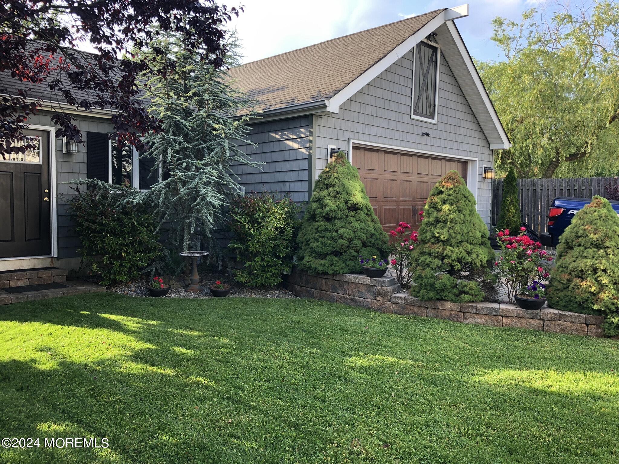 74 Waterman Avenue Rumson, NJ 07760 - Photo 25 of 50 Garage