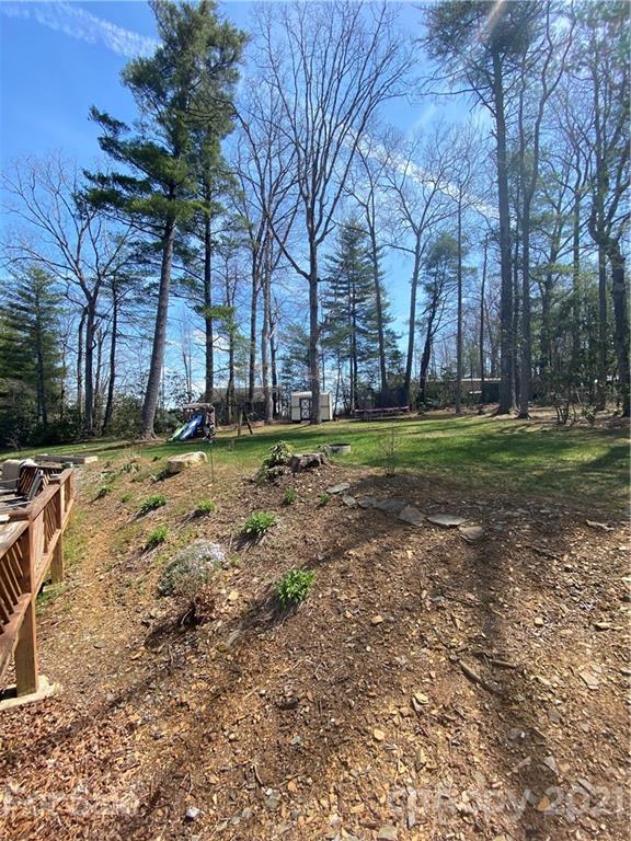 195 Dale Road Spruce Pine, NC 28777 - Photo 16 of 39 Gallery Image 16