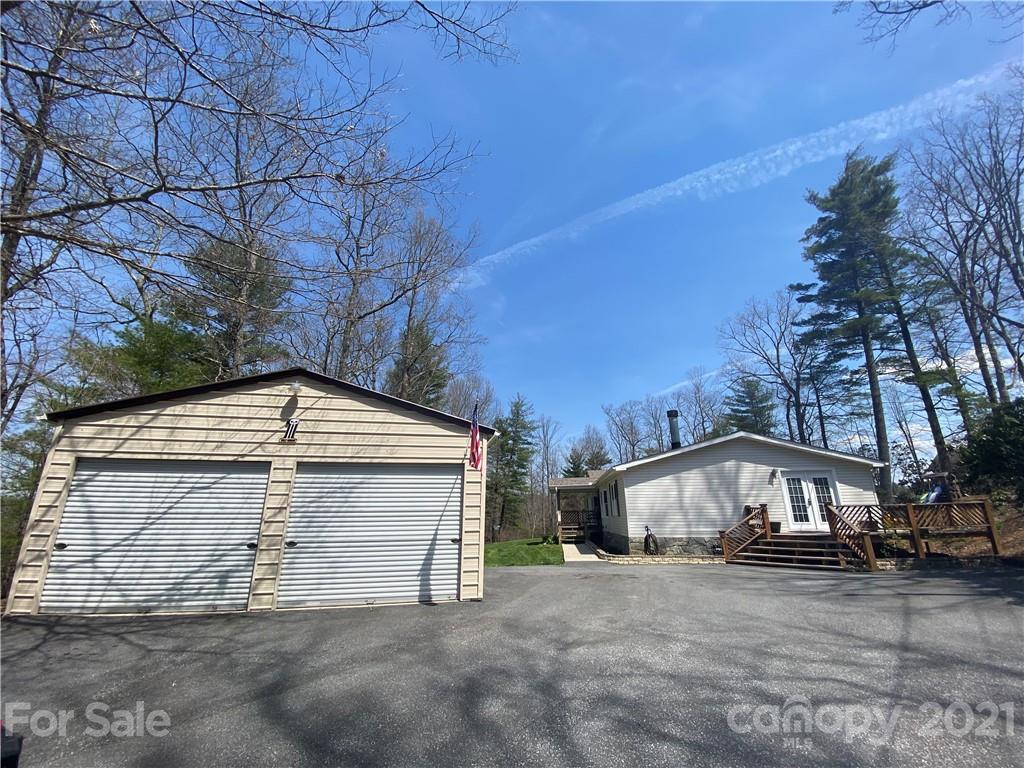 195 Dale Road Spruce Pine, NC 28777 - Photo 5 of 39 Gallery Image 5