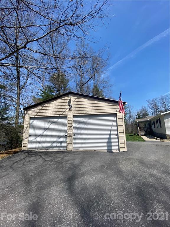 195 Dale Road Spruce Pine, NC 28777 - Photo 6 of 39 Gallery Image 6