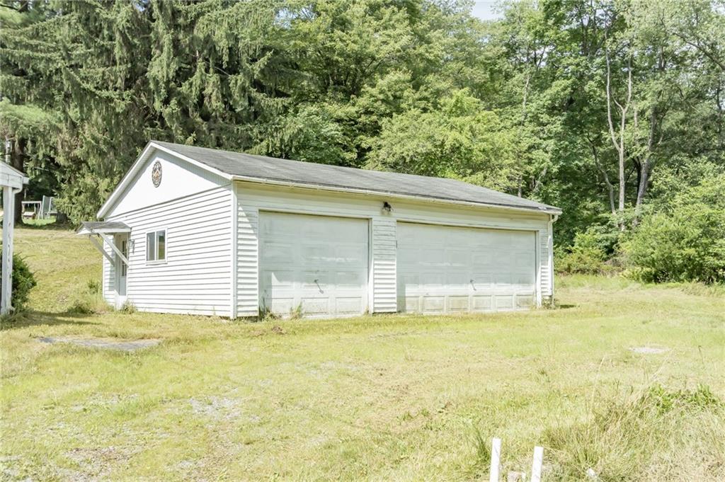 295 Robinson Run Road Butler, PA 16002 - Photo 5 of 23 Gallery Image 5