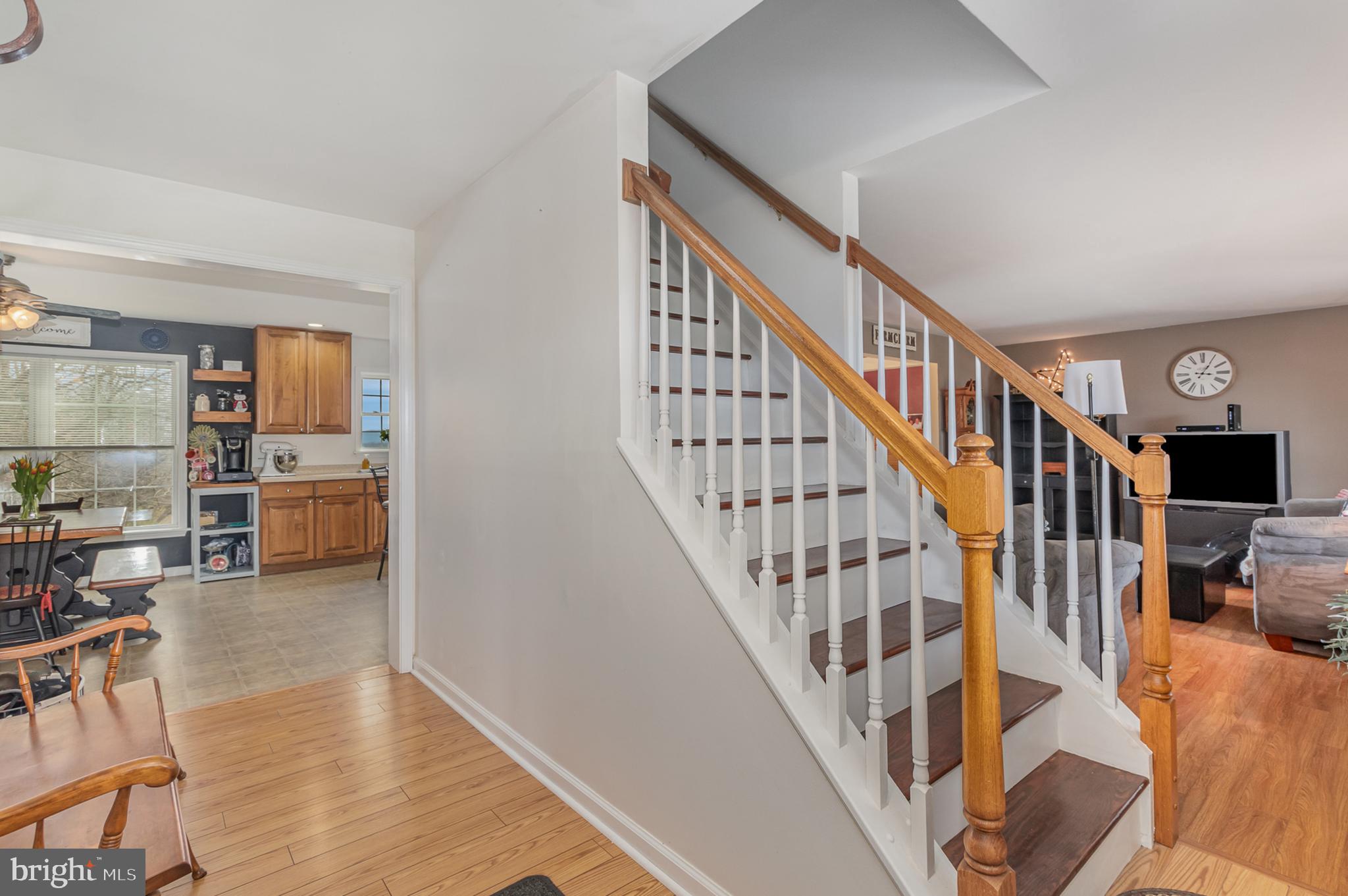287 Ridge Hill Road Mechanicsburg, PA 17050 - Photo 8 of 48 Gallery Image 8