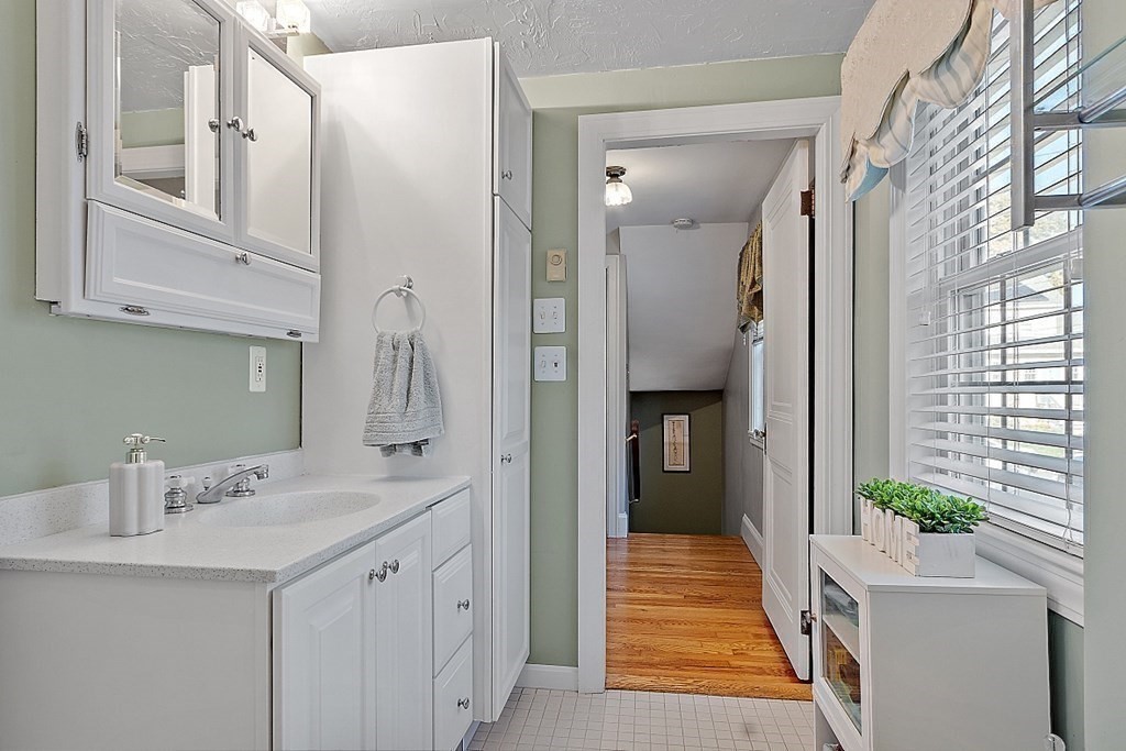 119 Barnard Road Worcester, MA 01605 - Photo 23 of 34 Gallery Image 23