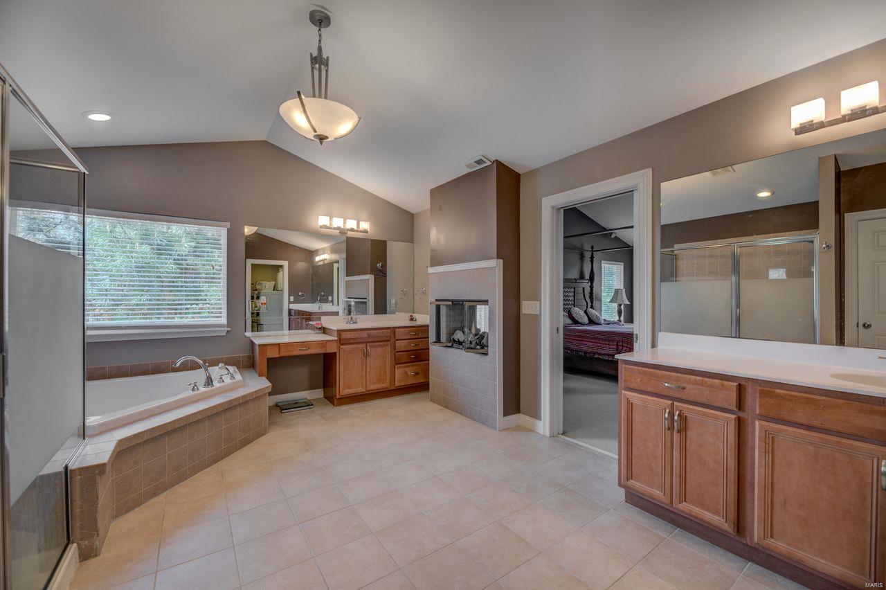 9791 East Watson Road St. Louis, MO 63126 - Photo 13 of 27 Gallery Image 13