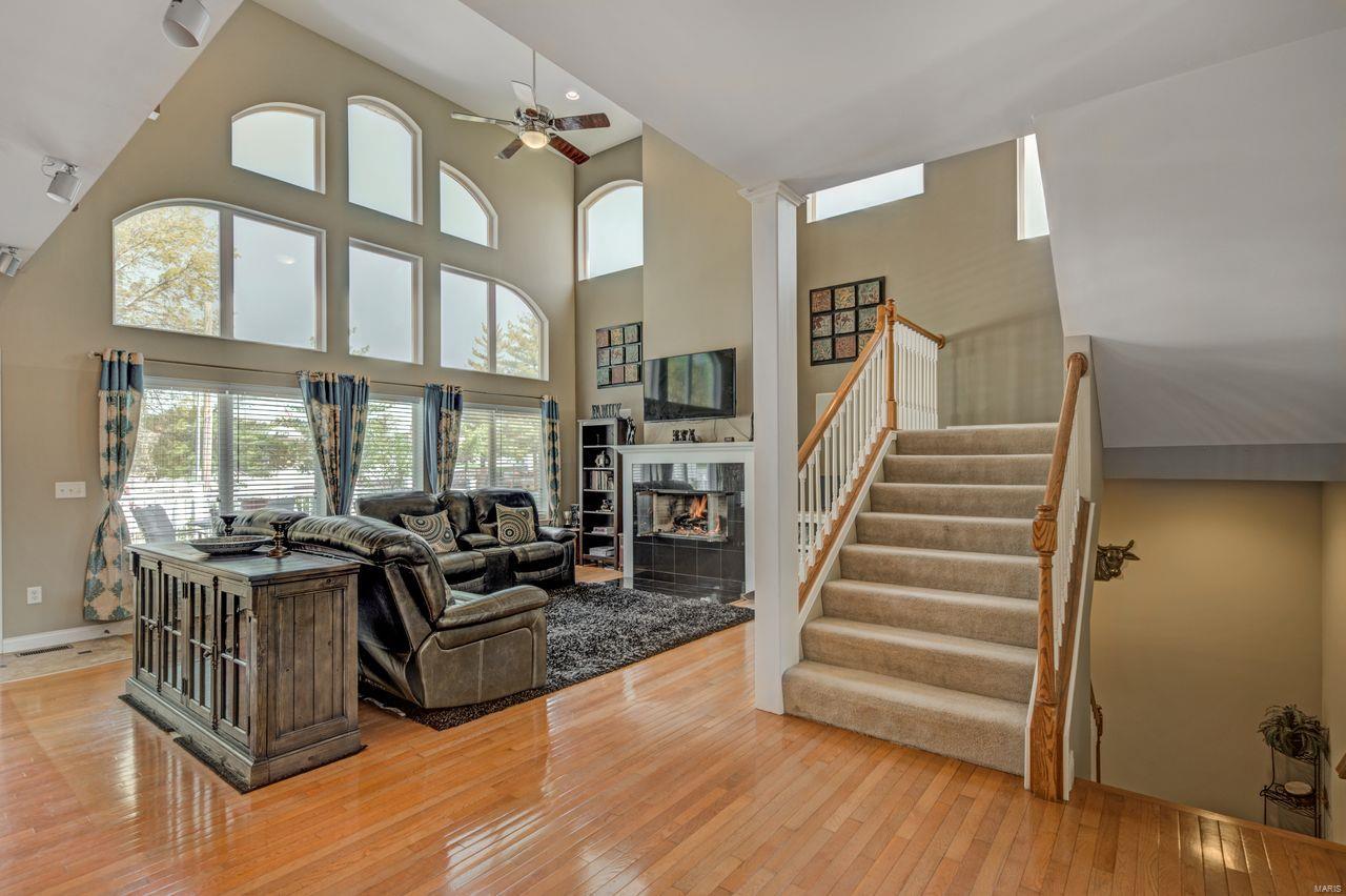 9791 East Watson Road St. Louis, MO 63126 - Photo 3 of 27 Gallery Image 3