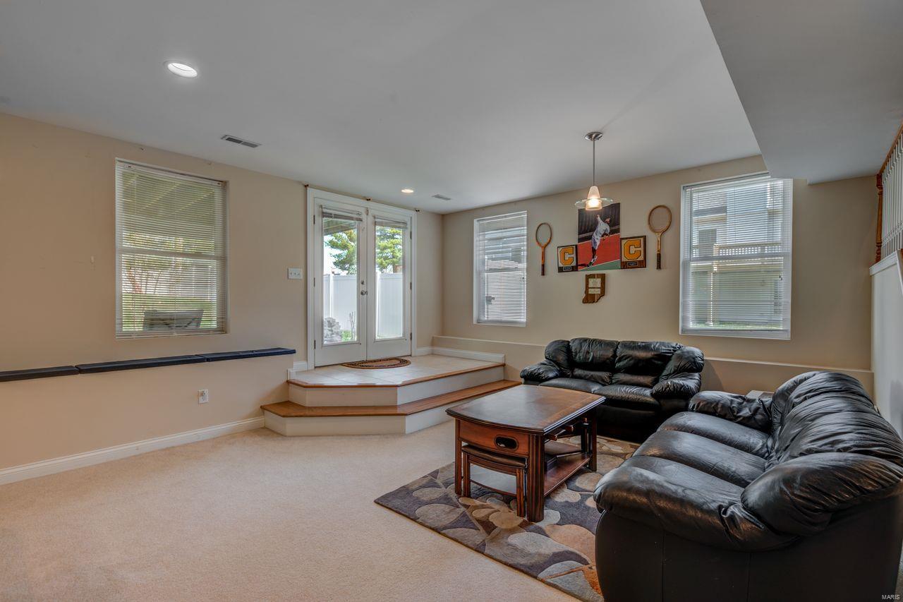 9791 East Watson Road St. Louis, MO 63126 - Photo 21 of 27 Gallery Image 21