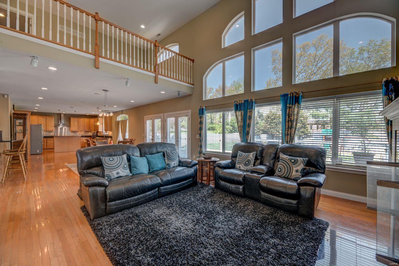 9791 East Watson Road St. Louis, MO 63126 - Photo 4 of 27 Gallery Image 4