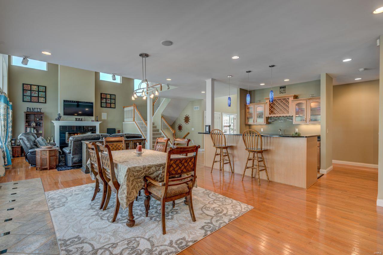 9791 East Watson Road St. Louis, MO 63126 - Photo 5 of 27 Gallery Image 5