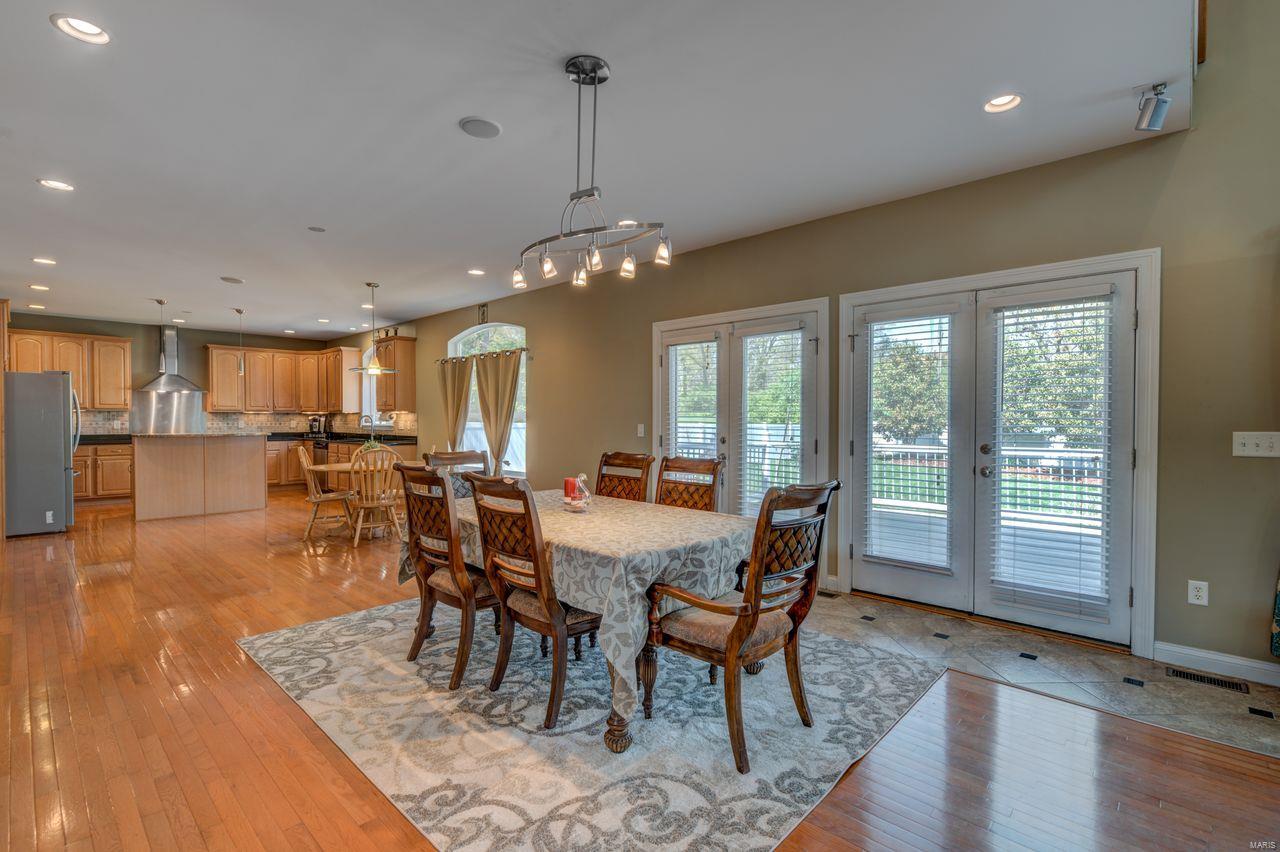 9791 East Watson Road St. Louis, MO 63126 - Photo 6 of 27 Gallery Image 6