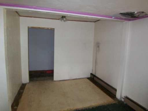 1760 Locust Road Franklin Park, PA 15143 - Photo 3 of 7 Gallery Image 3