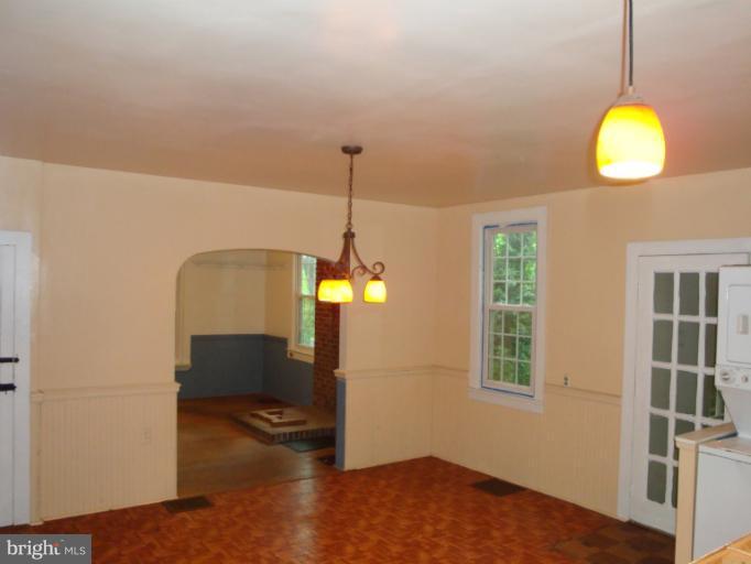 13501 Old Frederick Road Rocky Ridge, MD 21778 - Photo 11 of 30 Kitchen