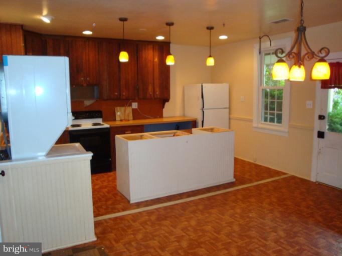 13501 Old Frederick Road Rocky Ridge, MD 21778 - Photo 15 of 30 Kitchen