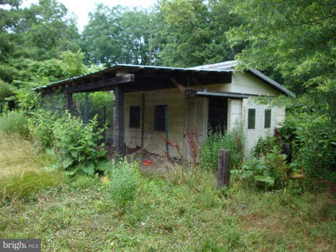 13501 Old Frederick Road Rocky Ridge, MD 21778 - Photo 20 of 30 Exterior (General)