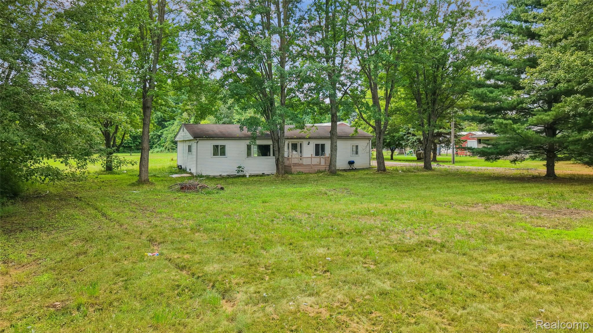 2362 Johnson Road North Branch, MI 48461 - Photo 40 of 43 photos_high_resolution_DJI_20260723122903_0095_D.jpg