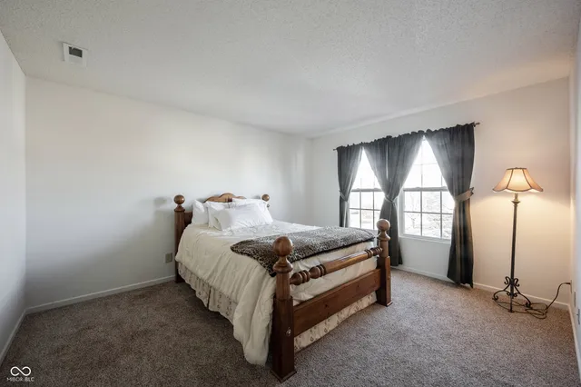 $329,900 | 9485 West Lantern Lane, Pendleton, IN 46064