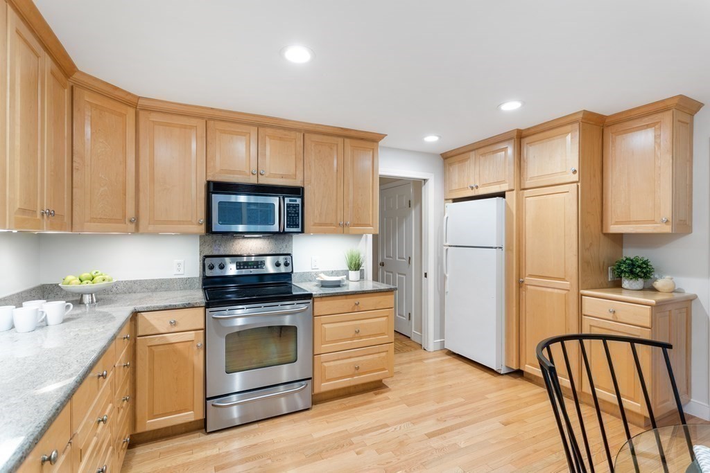 11 Edmonds Road Concord, MA 01742 - Photo 14 of 39