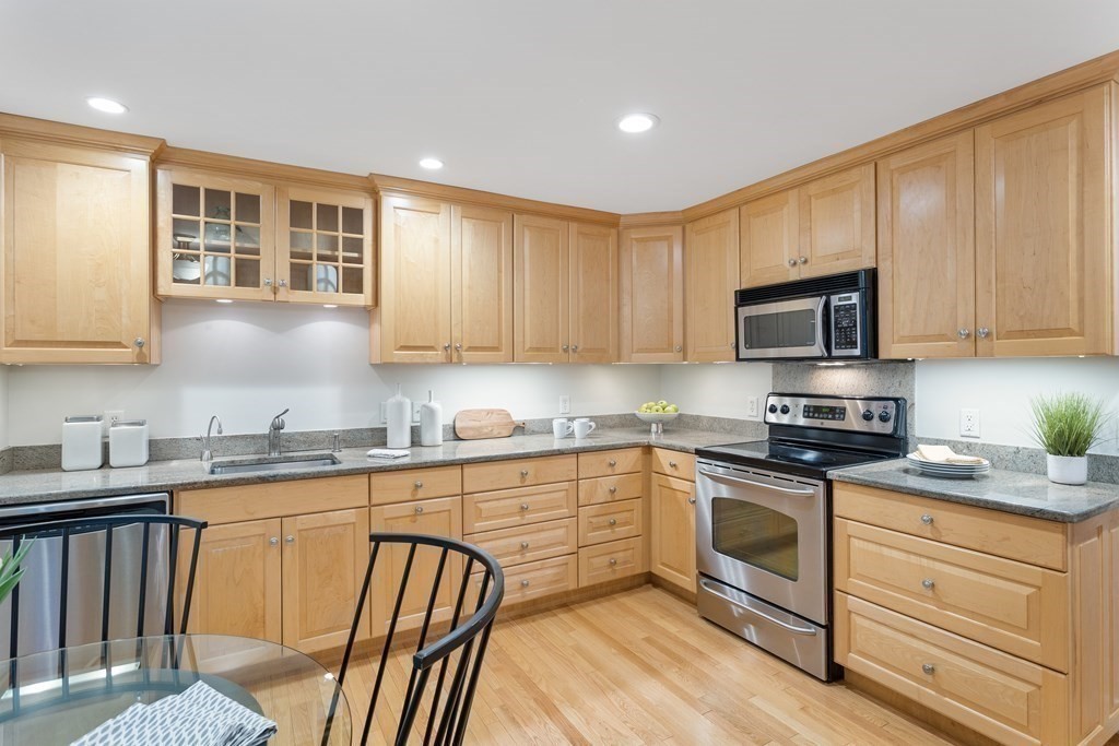 11 Edmonds Road Concord, MA 01742 - Photo 15 of 39