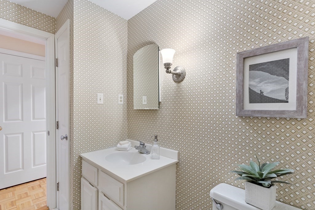 11 Edmonds Road Concord, MA 01742 - Photo 17 of 39