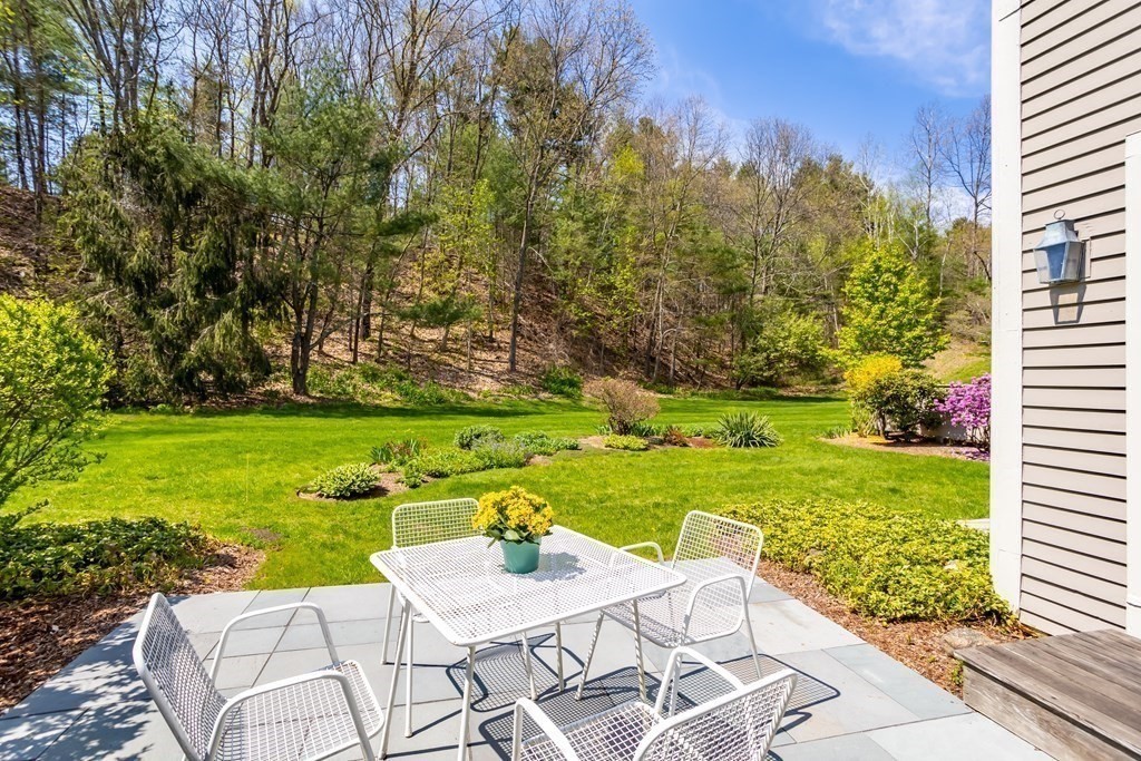 11 Edmonds Road Concord, MA 01742 - Photo 8 of 39