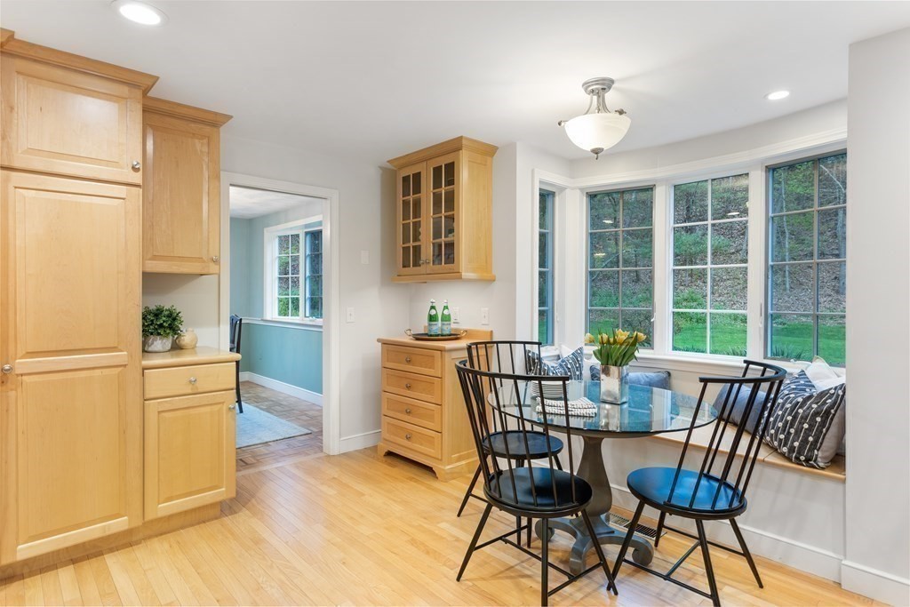 11 Edmonds Road Concord, MA 01742 - Photo 10 of 39