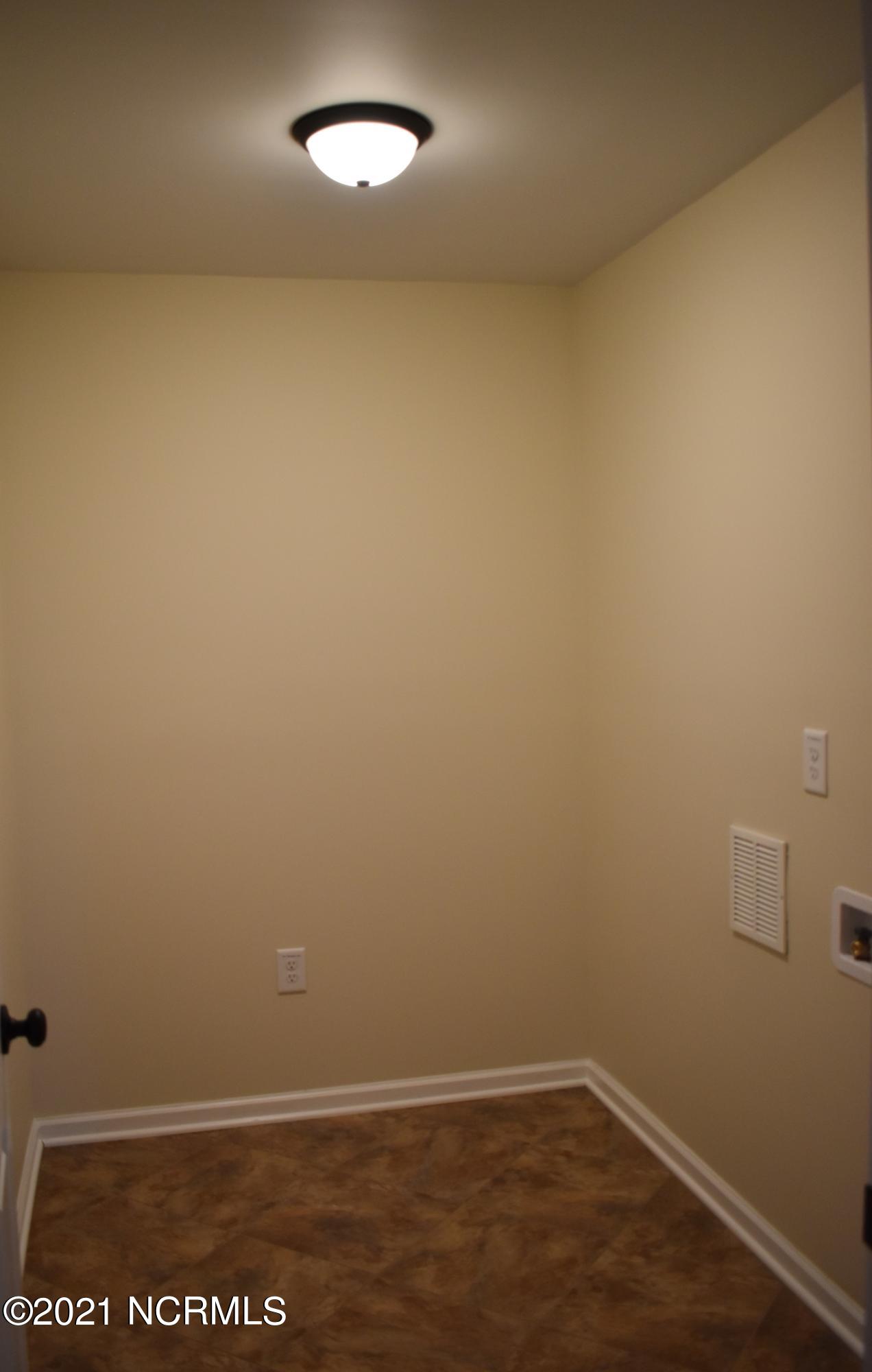 1222 Buxton Road Northwest Wilson, NC 27896 - Photo 9 of 25 Laundry room