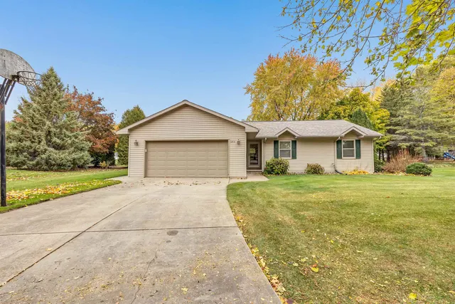 $380,000 | 1213 Danena Drive, De Pere, WI 54115