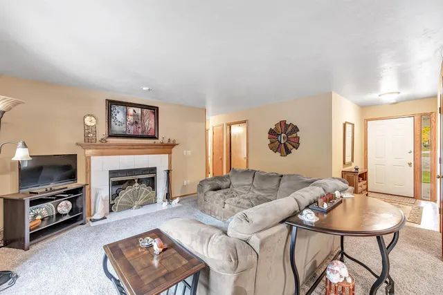 $380,000 | 1213 Danena Drive, De Pere, WI 54115