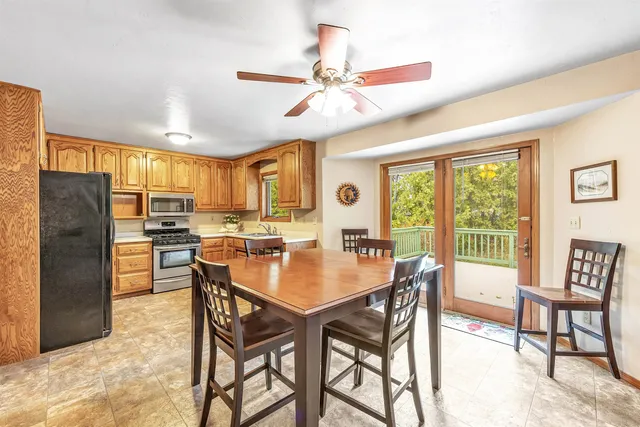 $380,000 | 1213 Danena Drive, De Pere, WI 54115