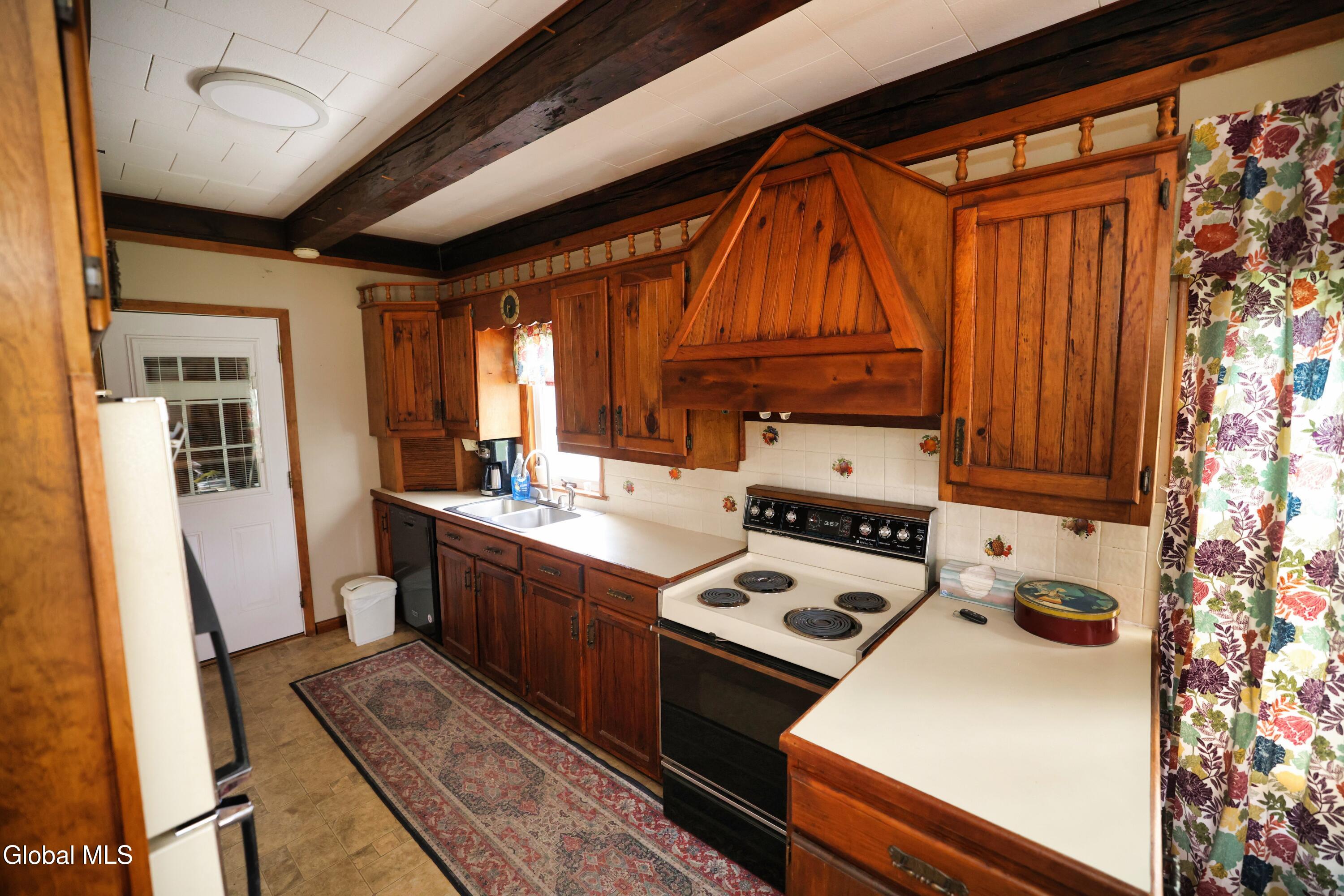 178 Youngs Corners Road Florida, NY 12010 - Photo 19 of 54 kitchen
