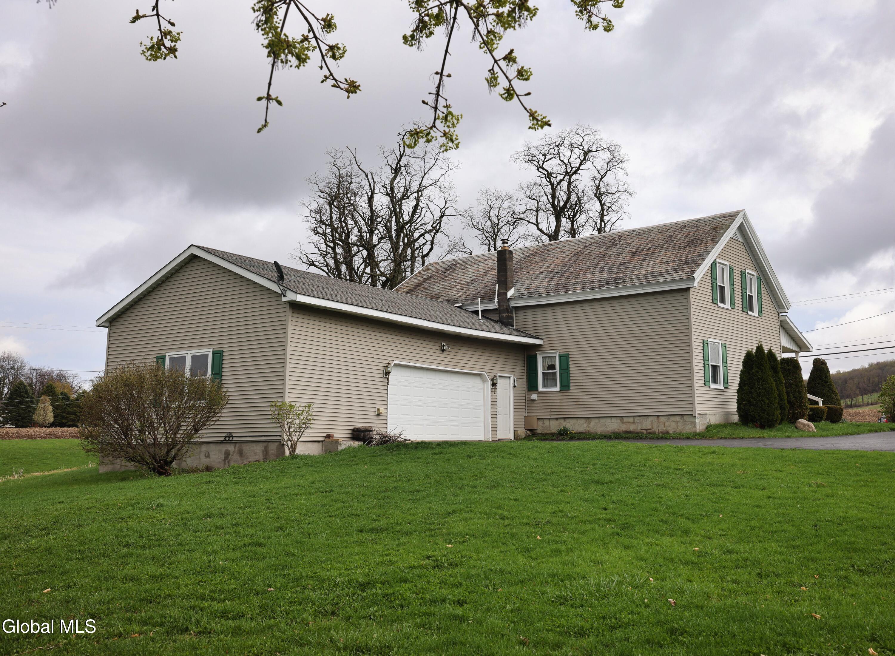 178 Youngs Corners Road Florida, NY 12010 - Photo 5 of 54 PERF1295