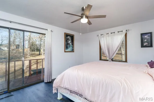 $284,900 | 20193 Southwest Oakwood Drive, Lebanon, MO 65536