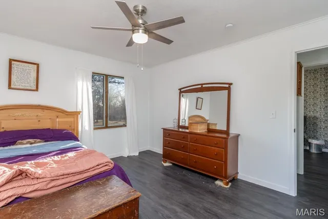 $284,900 | 20193 Southwest Oakwood Drive, Lebanon, MO 65536