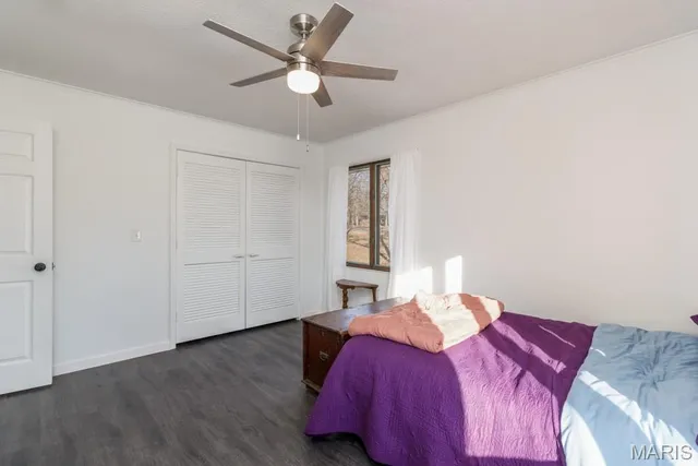 $284,900 | 20193 Southwest Oakwood Drive, Lebanon, MO 65536