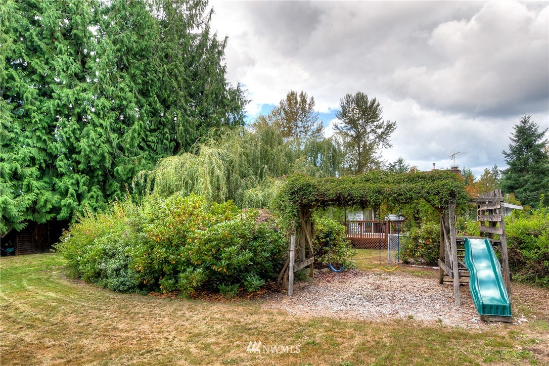 13453 Patriot Way Renton, WA 98059 - Photo 23 of 25 a view of outdoor space