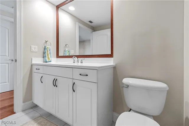 $375,000 | 2090 West First Street, Unit I409, Fort Myers, FL 33901