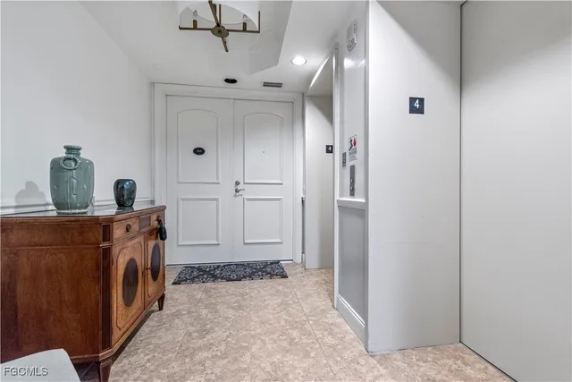 $375,000 | 2090 West First Street, Unit I409, Fort Myers, FL 33901