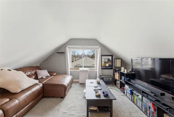 $399,900 | 136 Missouri Drive, Warwick, RI 02886