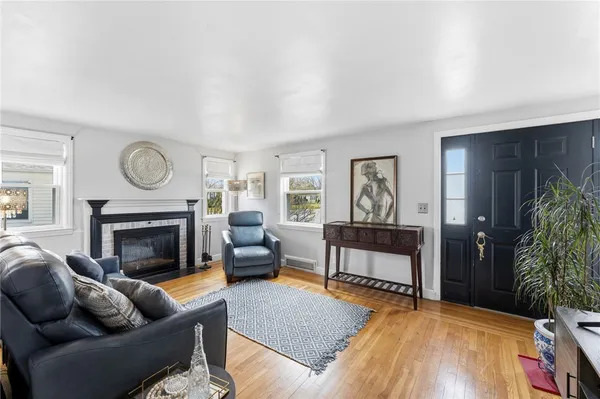 $399,900 | 136 Missouri Drive, Warwick, RI 02886