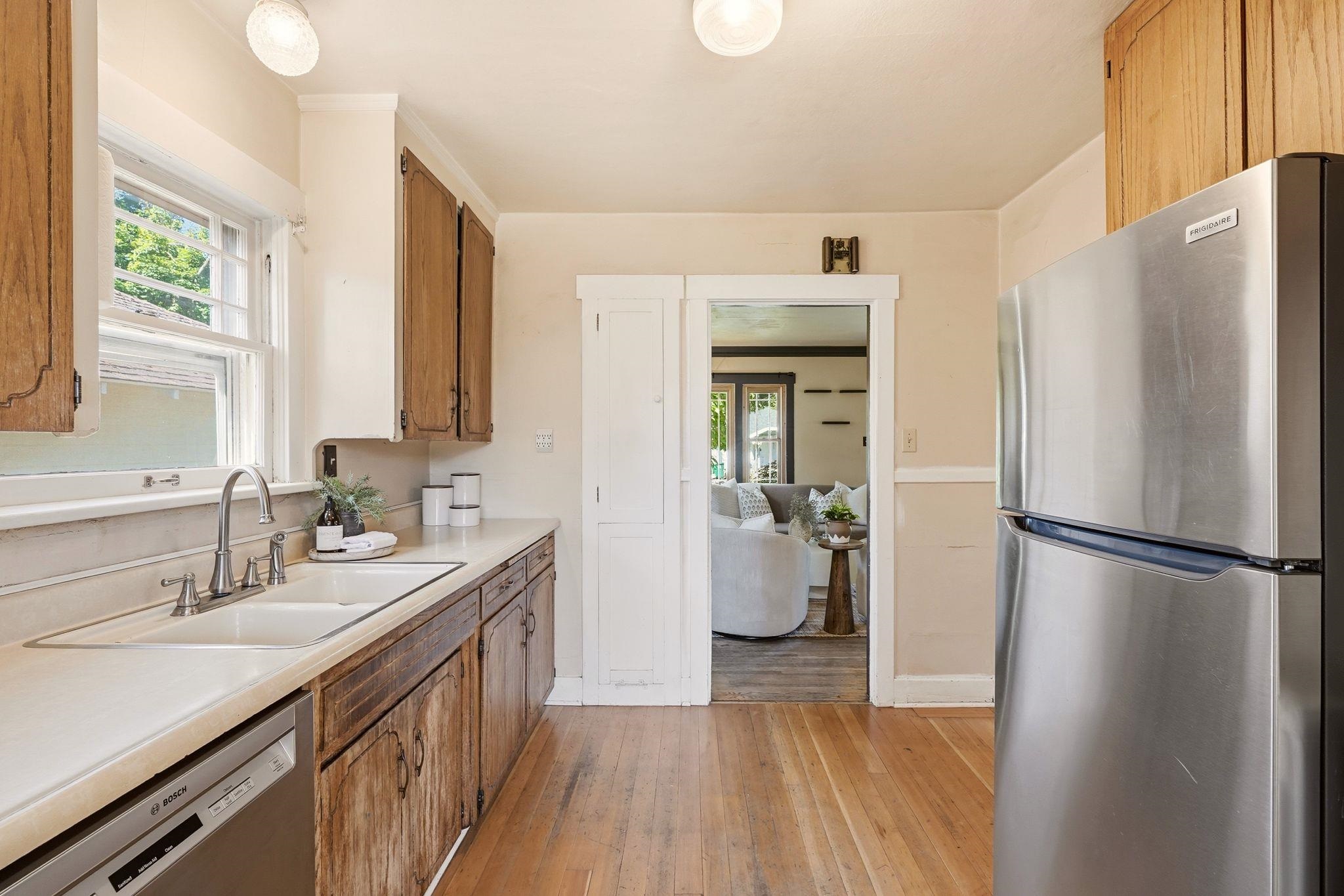 3818 North E Street Spokane, WA 99205 - Photo 15 of 31
