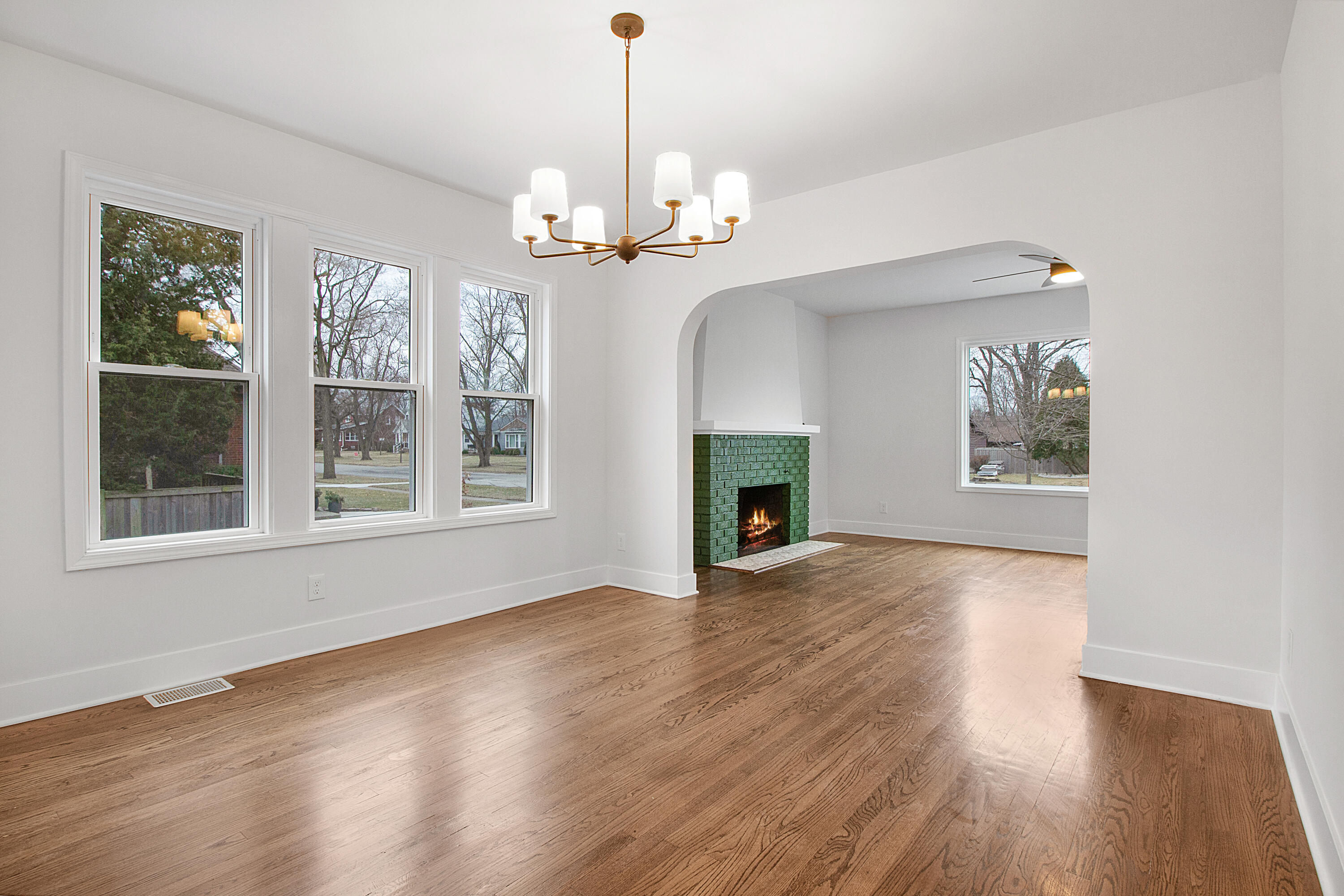 7937 Forest Avenue Munster, IN 46321 - Photo 11 of 27 3000x2000