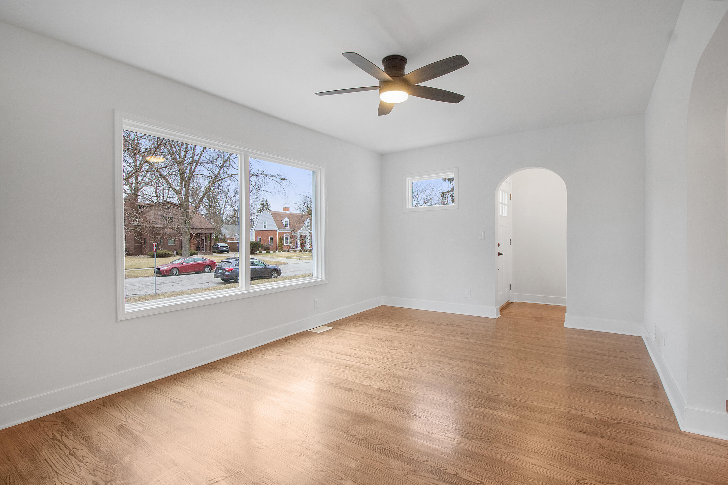 7937 Forest Avenue Munster, IN 46321 - Photo 8 of 27 3000x2000