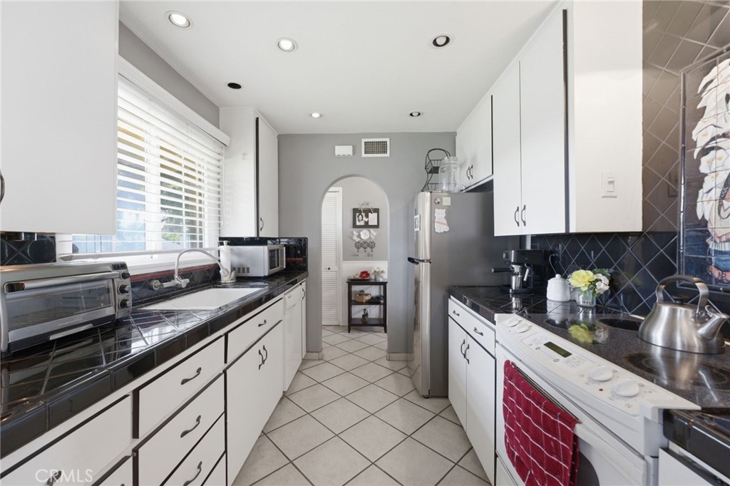 5230 Old Mill Road Riverside, CA 92504 - Photo 14 of 58