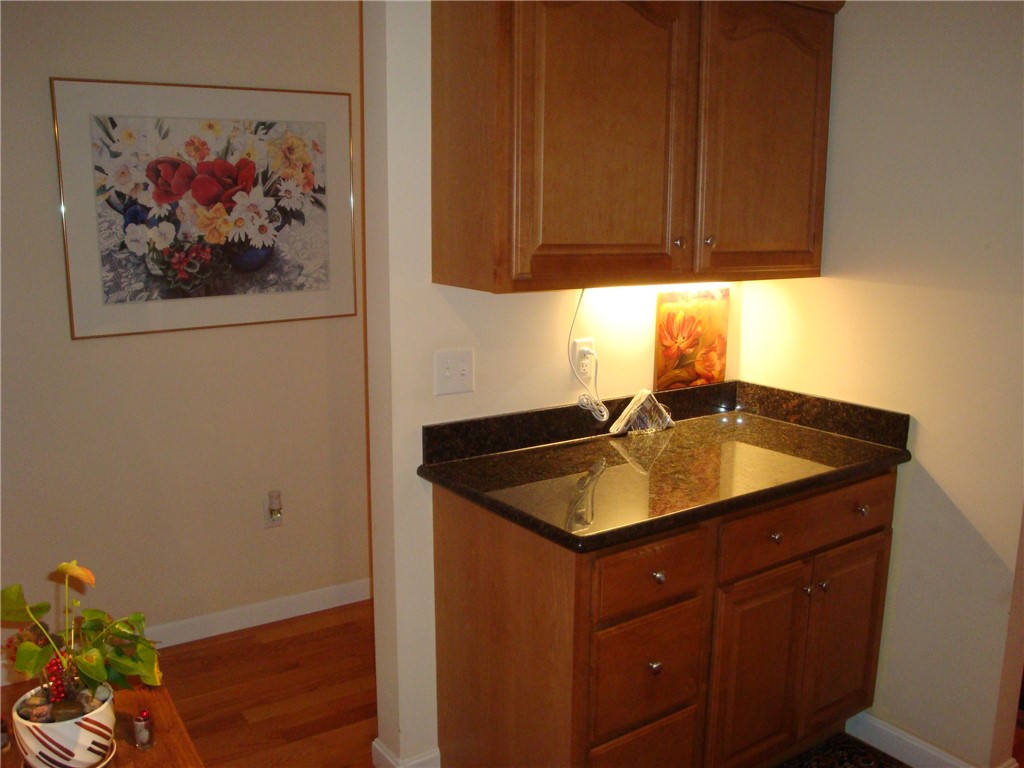 402 New River Road, Unit 109 Lincoln, RI 02838 - Photo 7 of 19