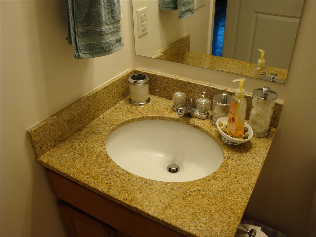 402 New River Road, Unit 109 Lincoln, RI 02838 - Photo 8 of 19