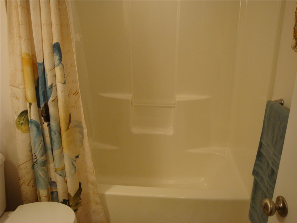 402 New River Road, Unit 109 Lincoln, RI 02838 - Photo 9 of 19