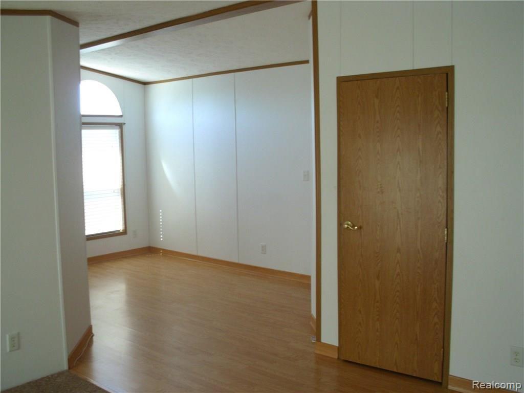22744 Quinn Road Clinton Township, MI 48035 - Photo 15 of 23